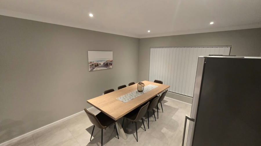 3 Bedroom Property for Sale in Pienaarstrand Western Cape